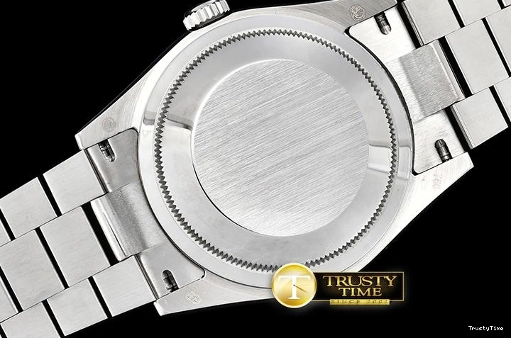 0414 Durable RDD0215B – DayDate 36mm 684